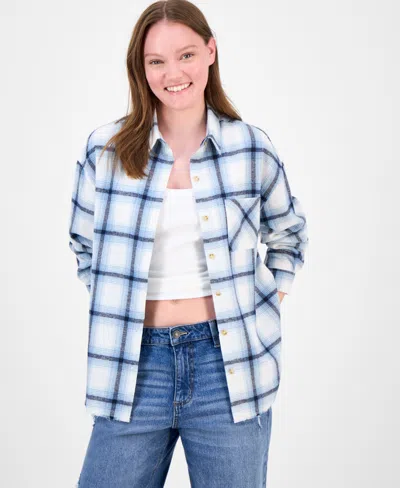 Just Polly Juniors' Girlfriend Frayed-hem Plaid Shirt In Multi