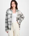 Just Polly Juniors' Plaid Button-front Shacket In Gray