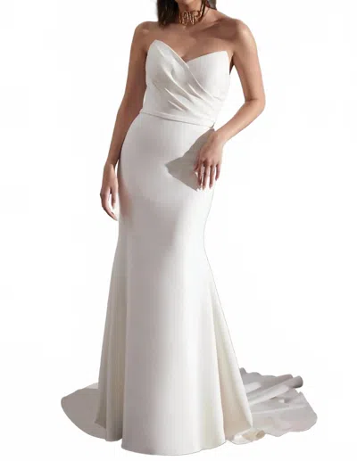 Justin Alexander Sloane Stretch Crepe Fit And Flare Wedding Dress In Ivory In White