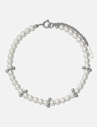 Justine Clenquet Tina Choker