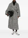 Juunj Herringbone-pattern Belted Coat In Gray