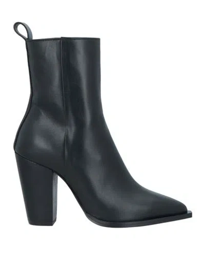 Juunj Juun. J Woman Ankle Boots Black Size 7 Bovine Leather
