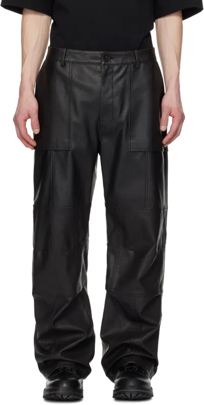 Juunj Knee Tuck Faux-leather Pants In Black