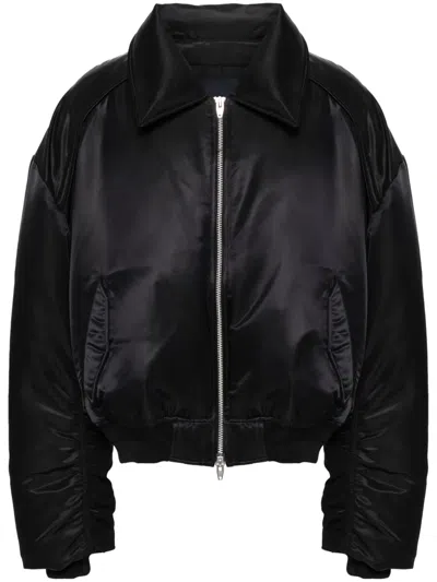 Juunj Pointed-collar Puffer Jacket In Black
