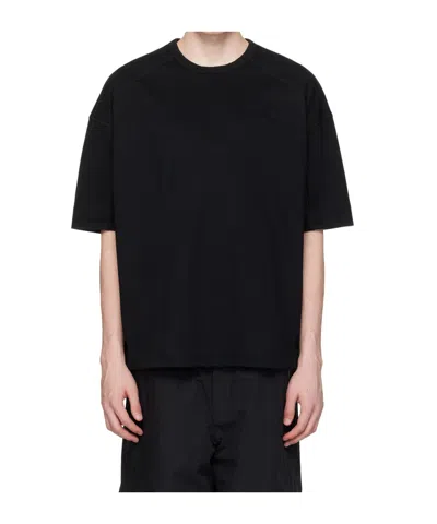 Juunj Short-sleeved T-shirt In Black