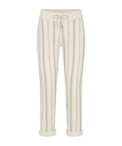 Juvia Loose Fit - Sweatpants