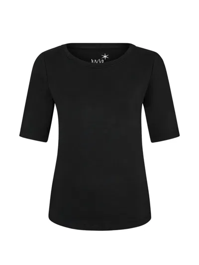 Juvia Round-neck T-shirt In Black