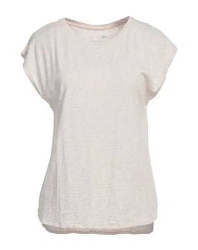 Juvia Woman T-shirt Beige Size M Cotton, Viscose