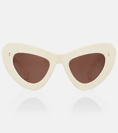 Jw Anderson Butterfly Cat-eye Sunglasses In Neutral