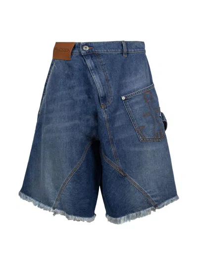 JW ANDERSON MEN'S TWISTED DENIM SHORTS FOR SS24