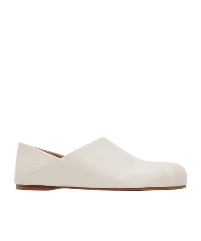 Jw Anderson Paw Stepping Heel Casual Shoes In White