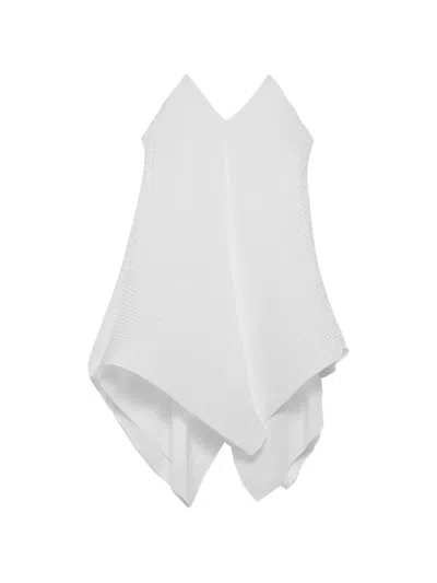 Jw Anderson Pleated Handkerchief-hem Blouse In White