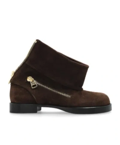 Jw Anderson Round Toe Ankle Boots In Black
