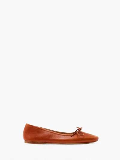 JW ANDERSON ROUND-TOE LEATHER BALLERINAS