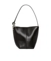 Jw Anderson Borsa A Secchiello Jwa Corner Piccola In Pelle Nera Donna In Black