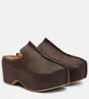 Jw Anderson Plateau-mules Aus Wildleder 50mm In Brown