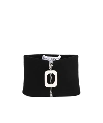 Jw Anderson Jwa Zip-up Neckband In Black
