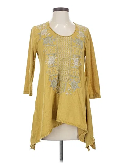 Pre-owned Jw Los Angeles 3/4 Sleeve Top Yellow Scoop Neck Tops