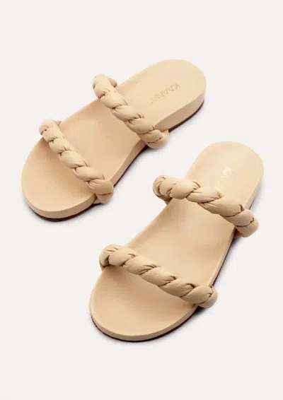 Kaanas Nosara Double Twisted Band Pool Slide In Vanilla In Beige