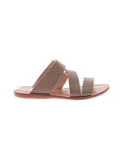 Pre-owned Kaanas Sandals In Brown