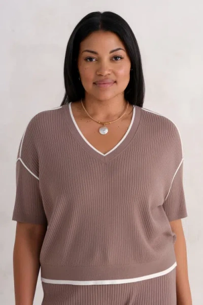 Kada The Awaken Rib V-neck In Neutral
