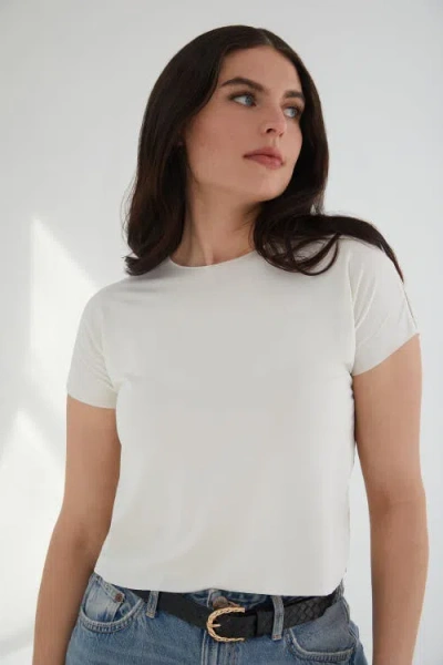 Kada The Cupro Infinity Tee Crop In White