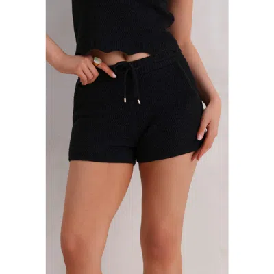 Kada The Open Knit Short In Black