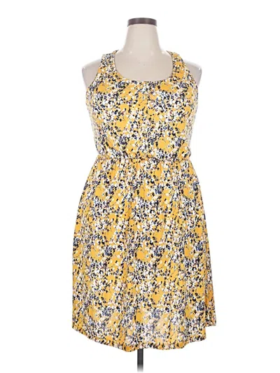 Pre-owned Kaileigh Casual Dress In Yellow