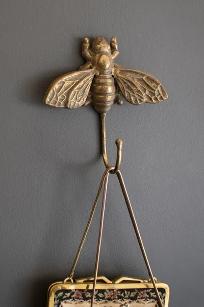 Kalalou Bee Wall Hook In Gold