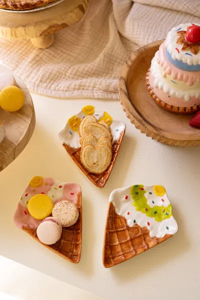 Kalalou Set Of Three Ceramic Ice Cream Cone Plates