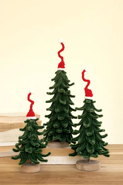 Kalalou Set Of Three Christmas Trees With Hats In Green