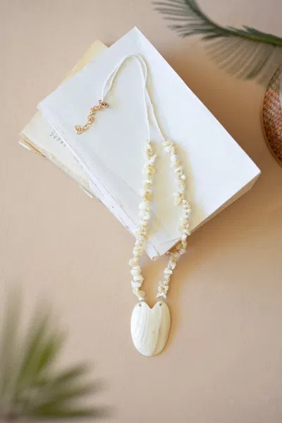 Kalalou Shell And Cotton Thread Necklace In White