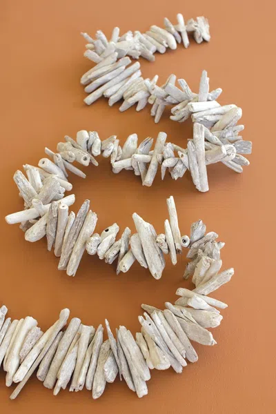 Kalalou White-washed Driftwood Garland