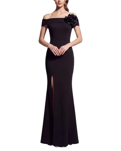 Kalinnu Solid Off The Shoulder Maxi Dress