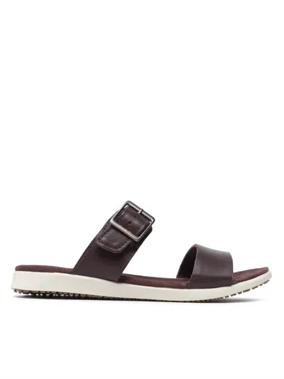 Kamik Cara Slide In Burgundy In White