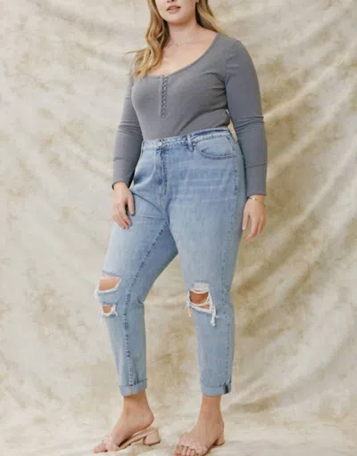 Kancan Bridget Curvy Ultra High Rise Mom Jeans In Light Blue