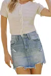 Kancan Kinsley Mini Skirt In Medium Wash In Blue