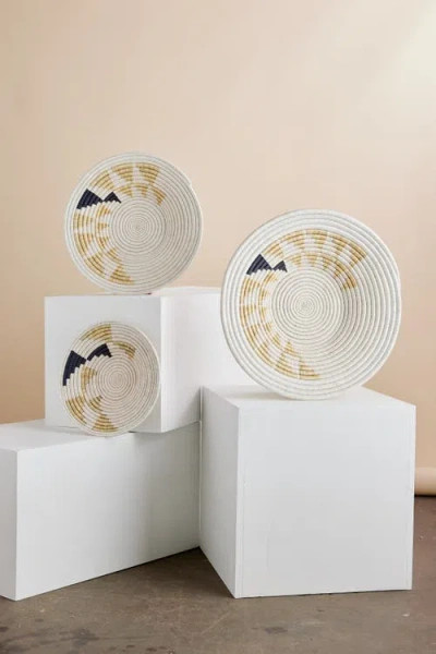 Kanju Interiors Inyabu Wall Basket In White