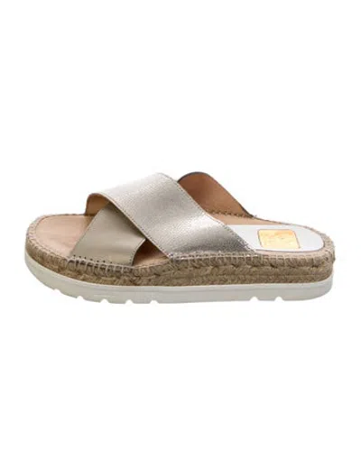 Pre-owned Kanna Leather Slides In Silver