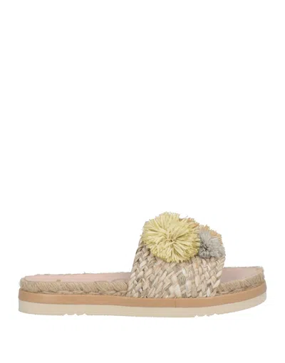 Kanna Espadrilles In Beige