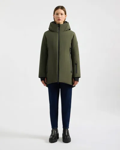 Kanuk Laurier - Hunter Green