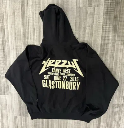 Pre-owned Kanye West Yeezus Glastonbury 2015 Hoodie In Black