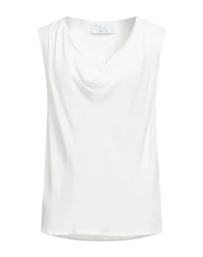 Kaos Woman Top White Size 4 Rayon