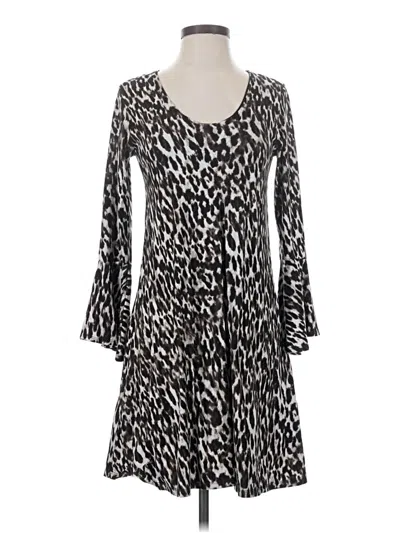 Pre-owned Karen Kane Casual Dress In Gray