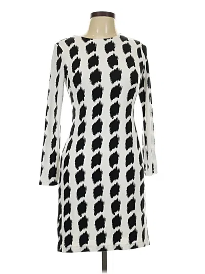 Pre-owned Karen Kane Casual Dress In Ivory