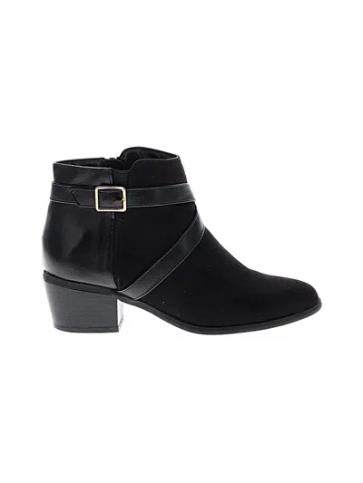 Pre-owned Karen Scott Ankle Boots In Black