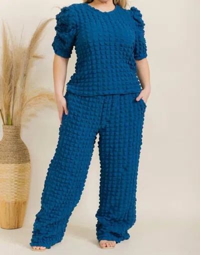 Karen T Design Bubble Textured Set In Blue