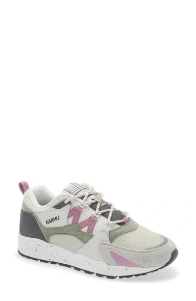 Karhu Gender Inclusive Fusion 2.0 Sneaker In White