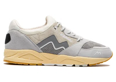 Pre-owned Karhu Men's  Aria 95 Sneakers In Lunar Rock/foggy Dew In Gray