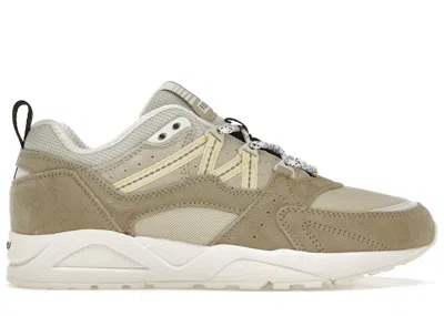 Pre-owned Karhu Men's  Fusion 2.0 Sneakers In Spray Green/pale Banana In Multi